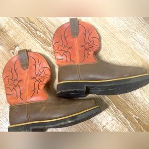 Irish Setters, Women’s size 9